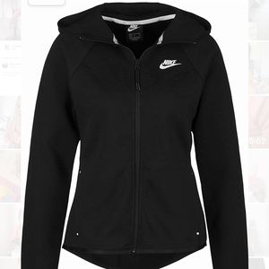 Nike tech fleece jacket